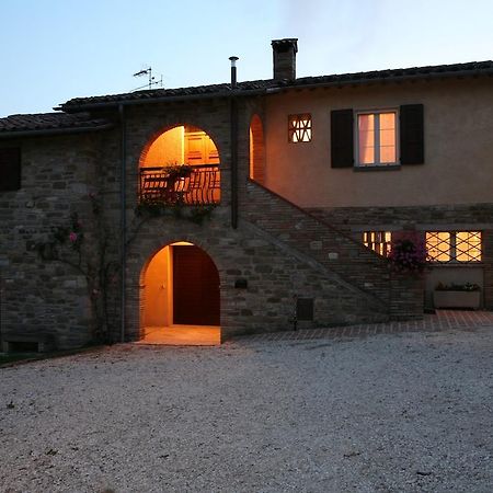 Agriturismo Caiburroni เปียตราลุงกา ภายนอก รูปภาพ