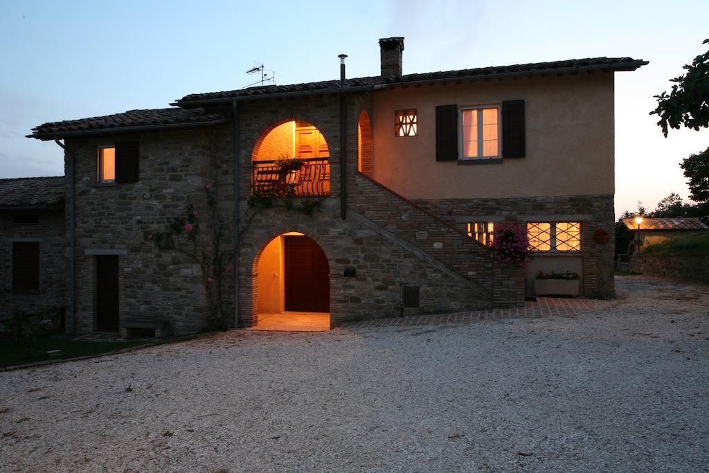 Agriturismo Caiburroni เปียตราลุงกา ภายนอก รูปภาพ