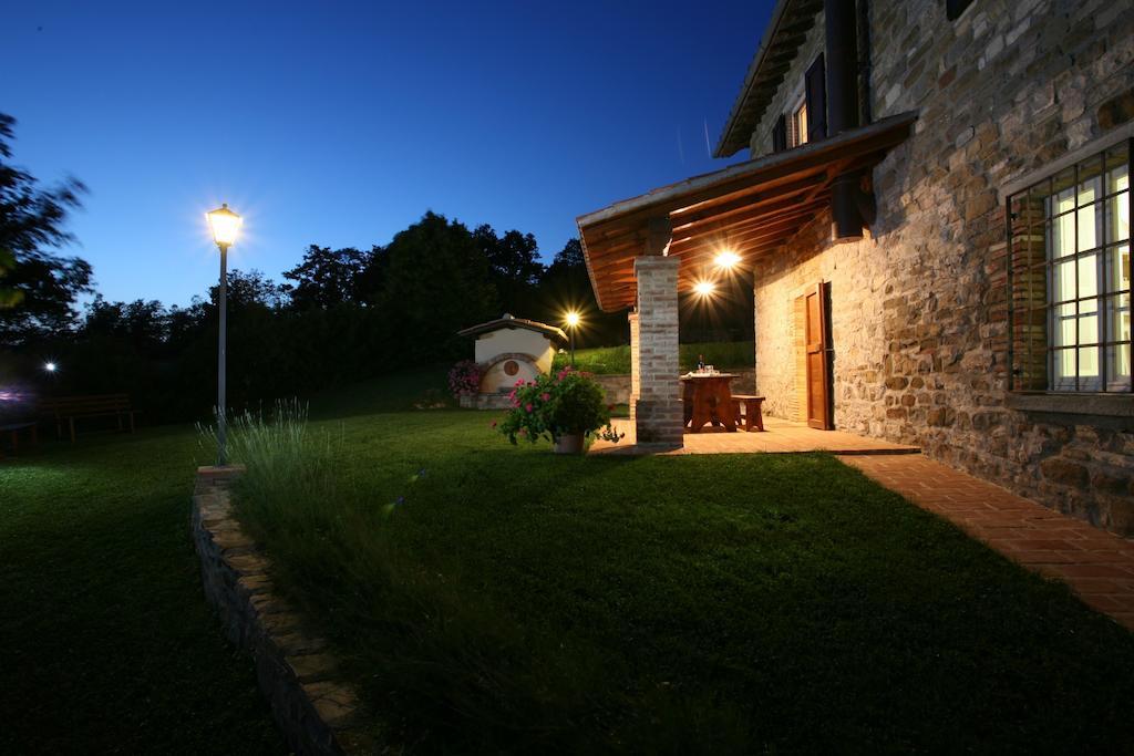 Agriturismo Caiburroni เปียตราลุงกา ภายนอก รูปภาพ